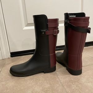 Size 9 women’s Hunter Refined rain boots